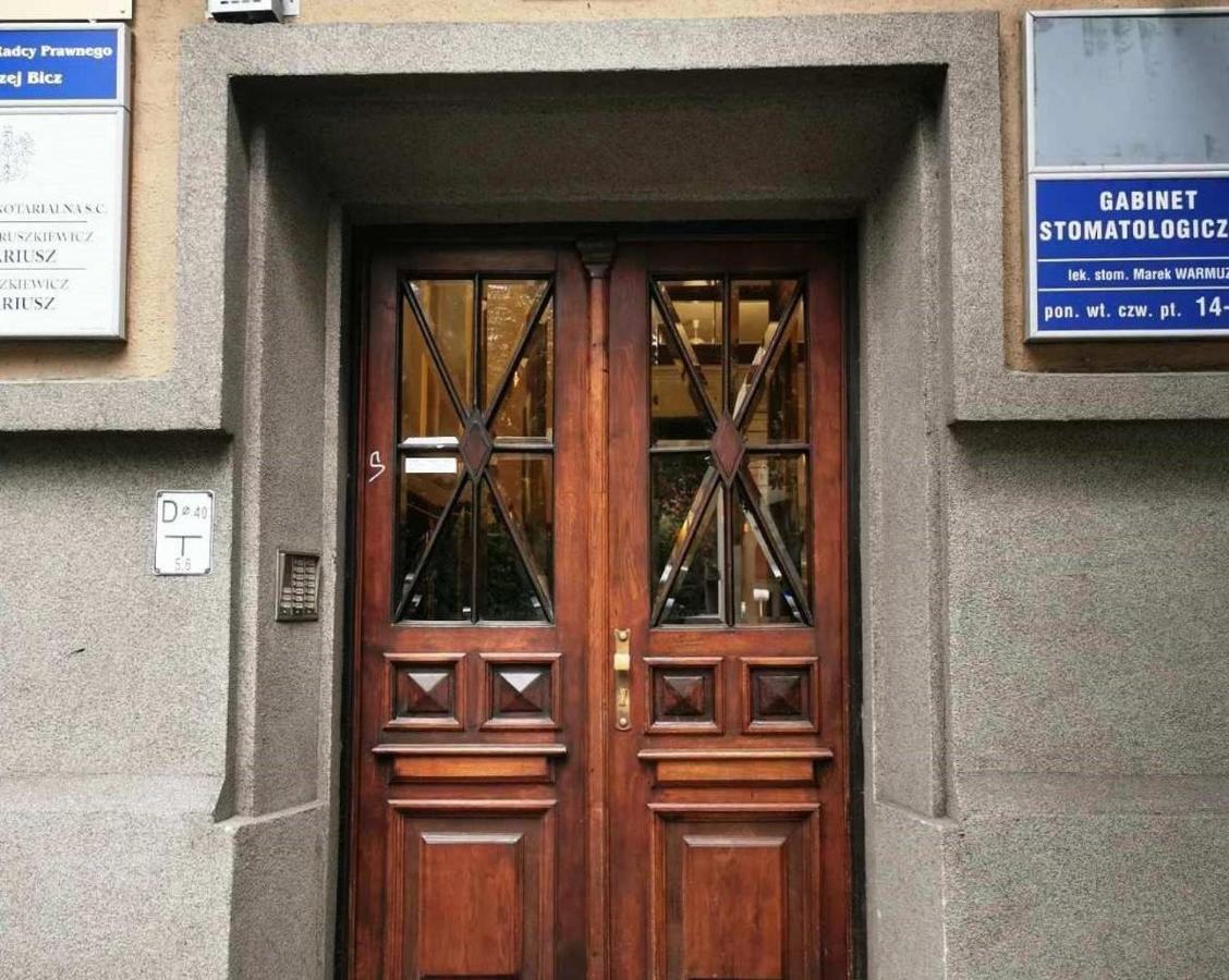 Designer Apartment 110M2 With King Size Beds & Equipped Kitchen Kraków Exteriör bild